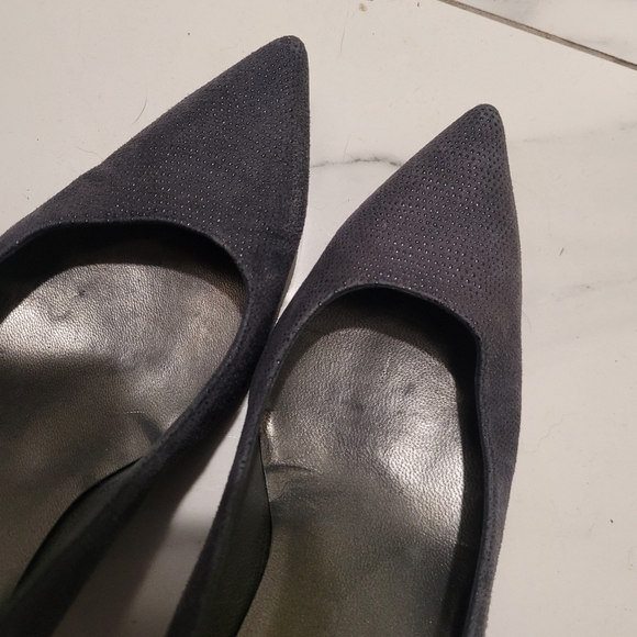 Stuart Weitzman Heels - Picture 2 of 6